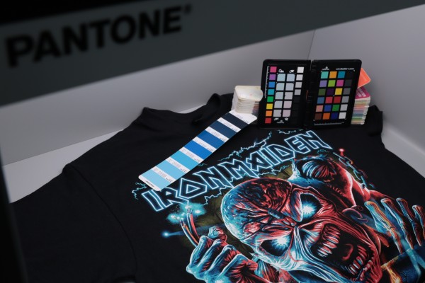 PANTONE